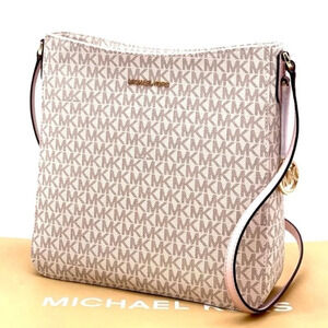 Michael Kors Large Messenger Crossbody Bag
Powder Blush Multi